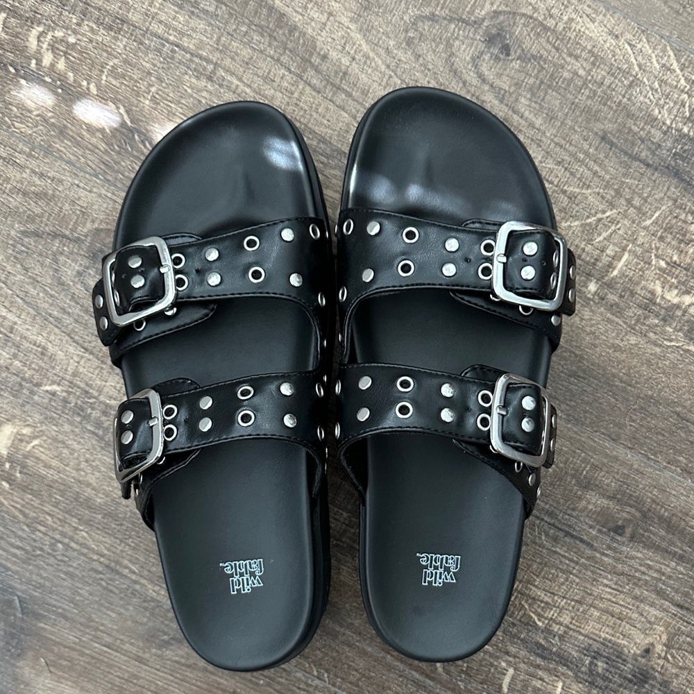 Wild Fable Black Sandals with Silver Accents adjustable studs grommets